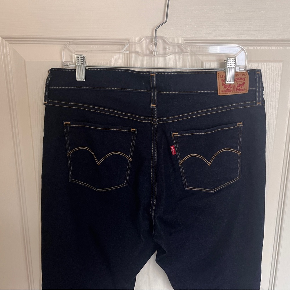Levi’s 311 Shaping Skinny Jeans, size 31. Never worn. - Picture 2 of 4